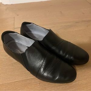 BEAUTIFEEL $295 Black Leather Pumps Booties Women's Size EUR 39 / US 8